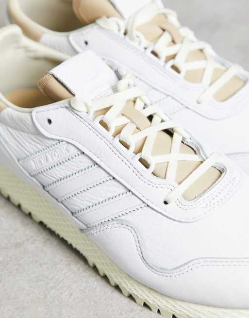 adidas Originals New York Sneaker in WeiB