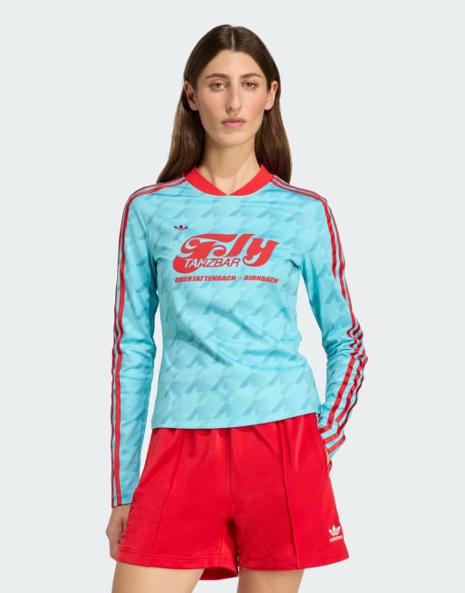 adidas Originals – Niebieska dżersejowa koszulka piłkarska bodycon z długimi rękawami i wzorem na całości