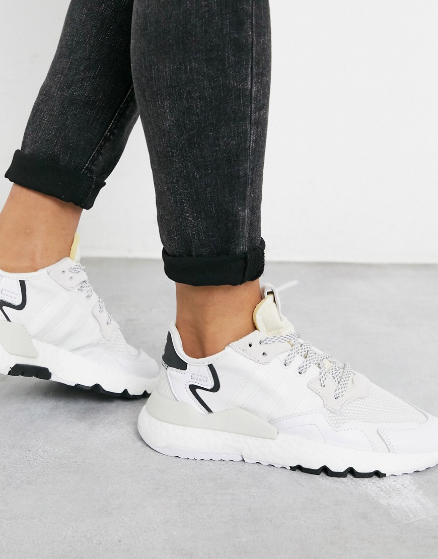 adidas Originals - Nite - Hvide jogging-sneakers
