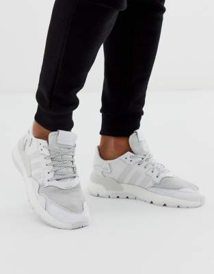 adidas originals nite jogger trainers in triple white