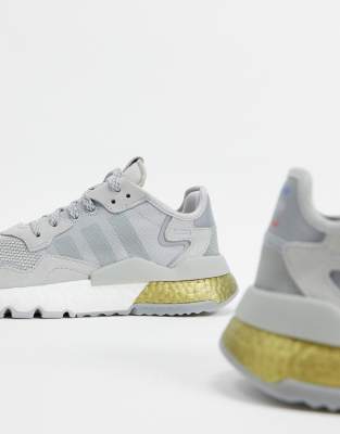 adidas originals nite jogger trainers in silver and gold