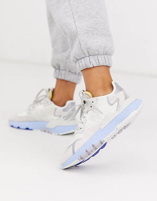adidas Originals Nite Jogger sneakers in white and blue | ASOS
