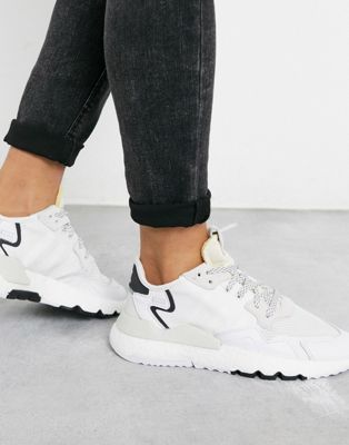 adidas originals white and grey nite jogger trainers
