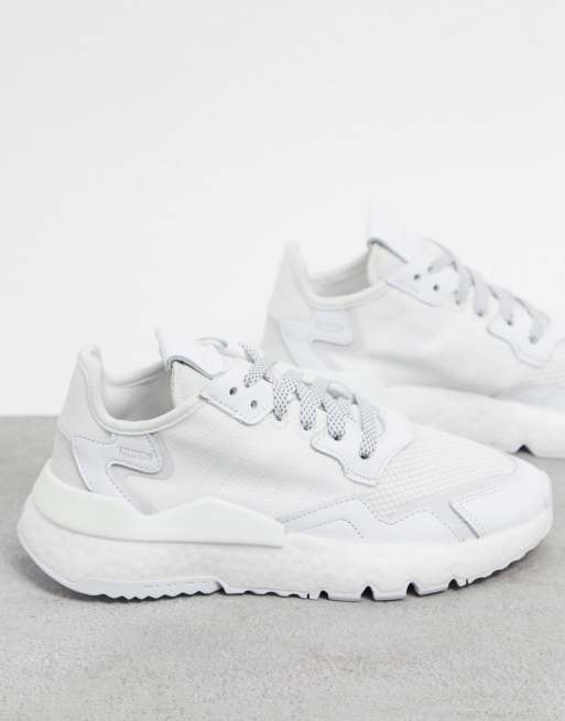 Adidas originals nite jogger hotsell trainers in triple white