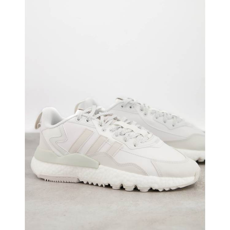 Adidas originals white and grey nite jogger trainers best sale