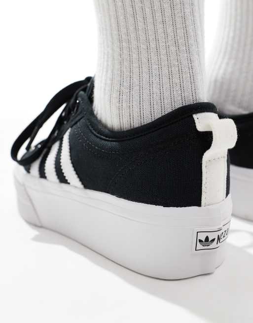 adidas Originals Nizza Baskets semelles plateformes Noir et blanc