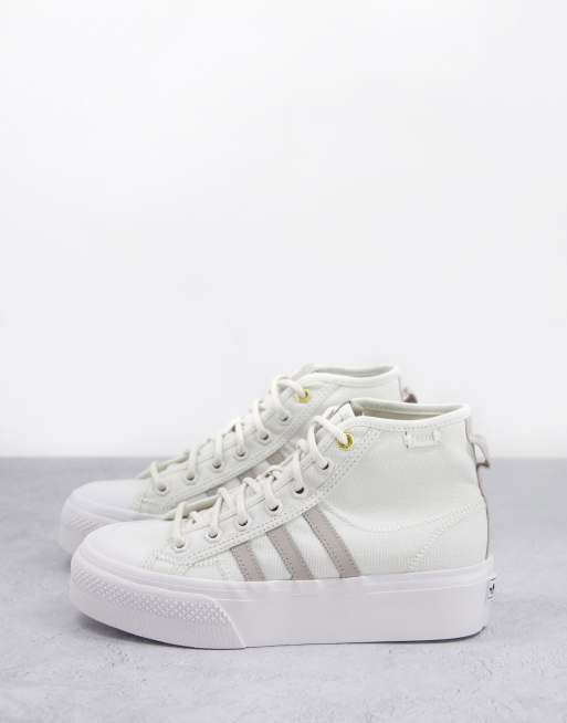 adidas Originals - Nizza - Hoge sneakers met plateauzool in wit en grijs