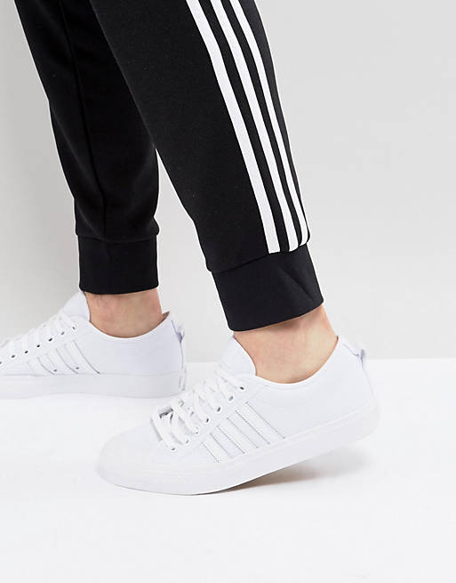 adidas Originals Nizza Lo Sneakers In White BZ0496