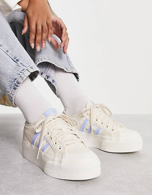adidas Originals Nizza Platform low sneakers in cream and light blue | ASOS