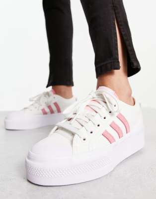 Betjening mulig Flipper teenagere adidas Originals Nizza platform sneakers in white and pink | ASOS