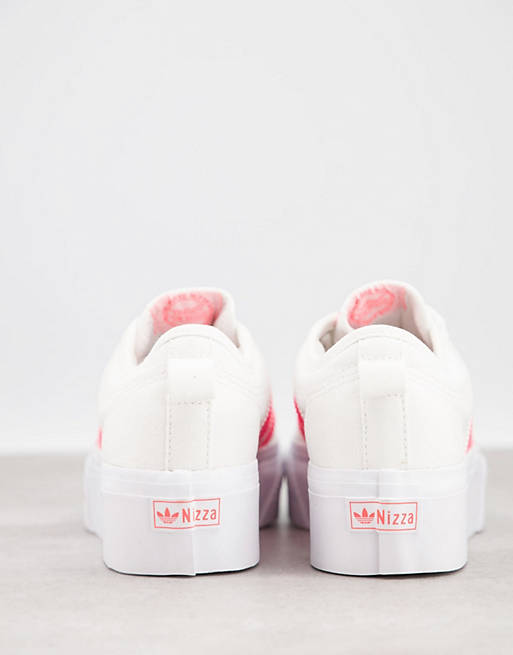 adidas Originals - Nizza - Sneakers con plateau bianche con tre strisce rosa