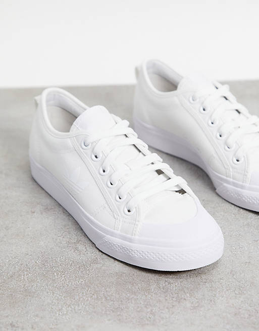 adidas Originals Nizza Trefoil sneakers in triple white | ASOS