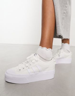adidas Originals – Nizza – Weiße Sneaker mit Plateausohle