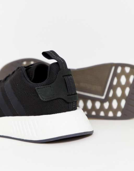 adidas Originals - NMD R2 Boost - Schwarze Sneaker, CQ2402 adidas Originals - NMD R2 Boost - Schwarze Sneaker, CQ2402