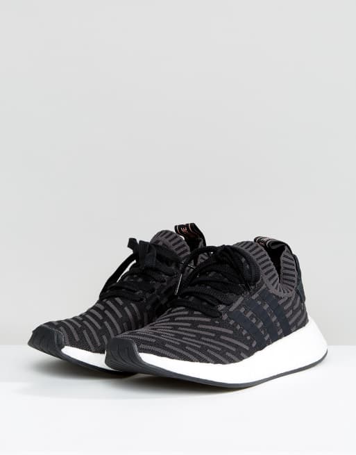 adidas Originals NMD R2 Trainers In Black