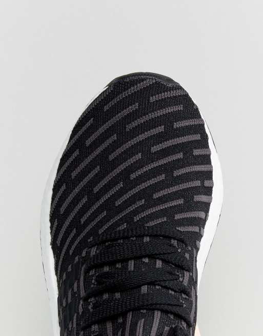 adidas Originals NMD R2 Trainers In Black