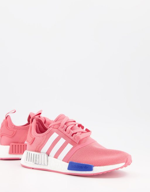 Hot pink hot sale adidas womens