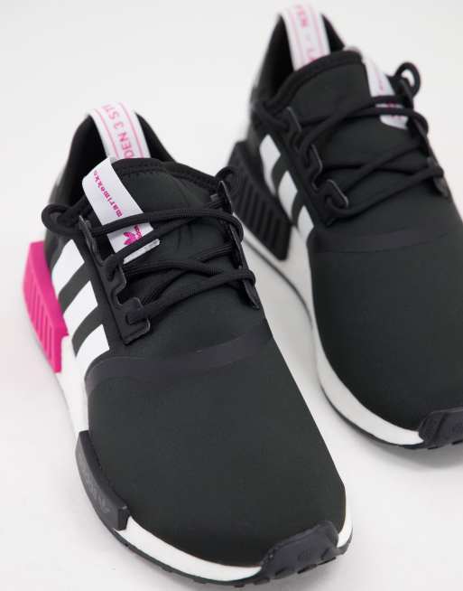 Black & pink shop nmd r1 trainers