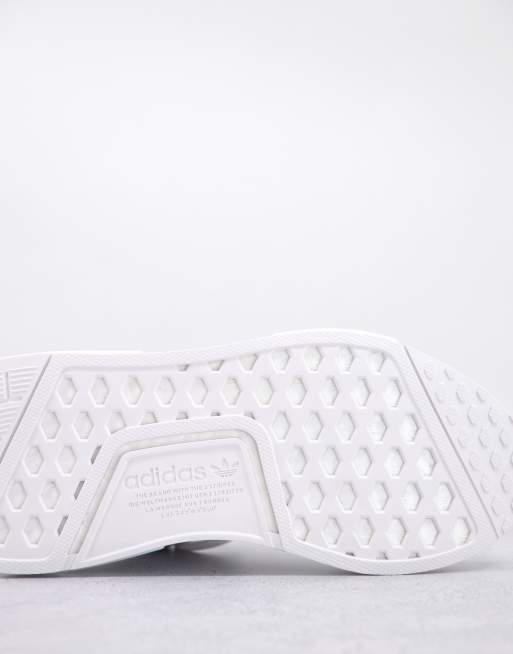 Clean hot sale white nmd