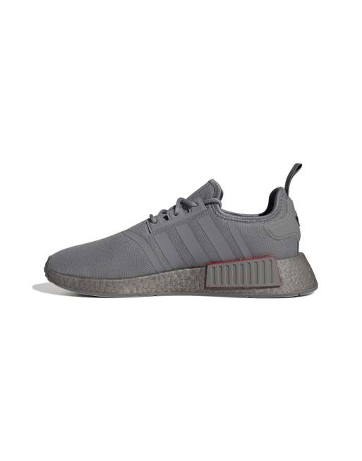 Triple store grey nmd