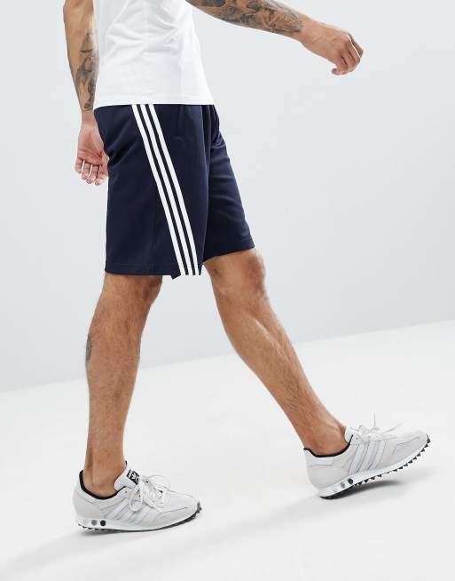 Adidas store nova short