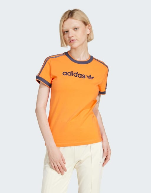 adidas Originals – Orange t-shirt med 3 ränder och linjär logga