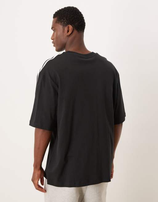 adidas Originals – Oversize-T-Shirt in Schwarz mit den drei Streifen, 3 von 5