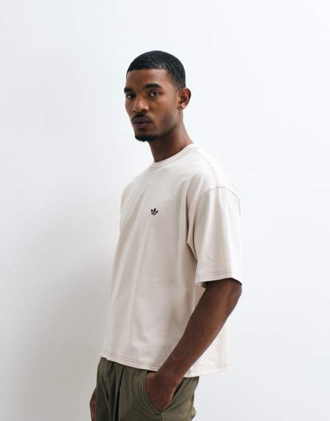 adidas Originals Oversize-T-Shirt mit Kontrastnähten in Wollweiß - view 1