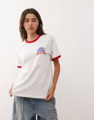 oversized retro graphic t-shirt in white and red