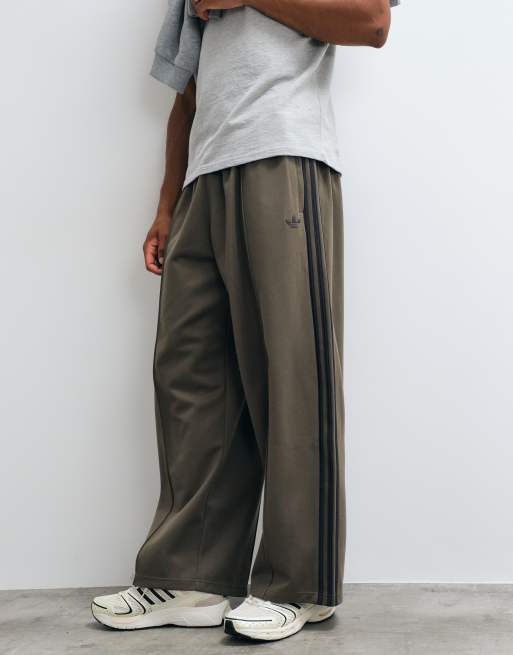 adidas Originals Oversized track pants in branch, 3 of 5