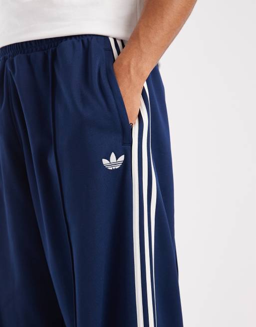adidas Originals – Oversized-Trainingshose in Night Indigo, 2 von 5
