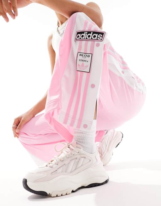 adidas Originals - Ozgaia - Sneakers in wit
