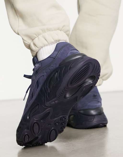 adidas Originals Oznova trainers in navy, 2 of 4