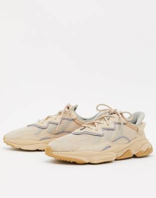 ozweego beige femme