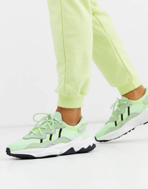 Adidas store vert fluo