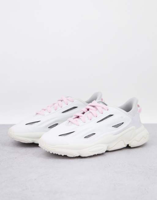 adidas Originals - Ozweego Celox - Hvide sneakers med lyserøde detaljer