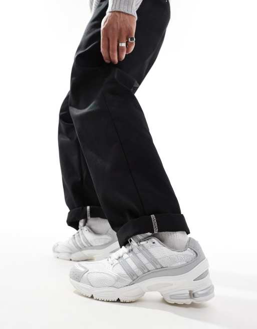 adidas Originals – Ozweego Pro – Vita träningsskor