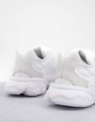 adidas originals ozweego triple white