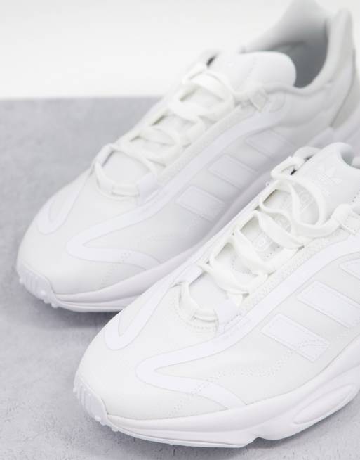 adidas ozweego triple white