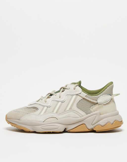 adidas Originals Ozweego Sneaker in Beige und Braun