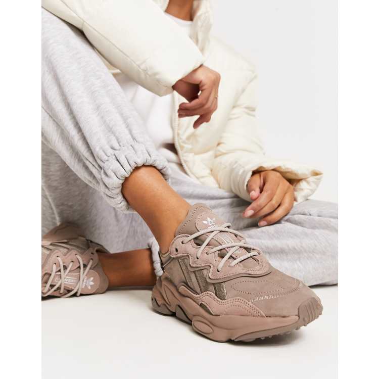 sneakers adidas beige