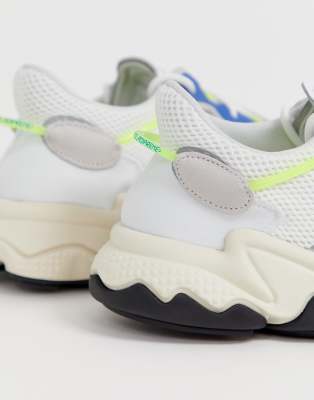 adidas yung 1 con strisce colorate