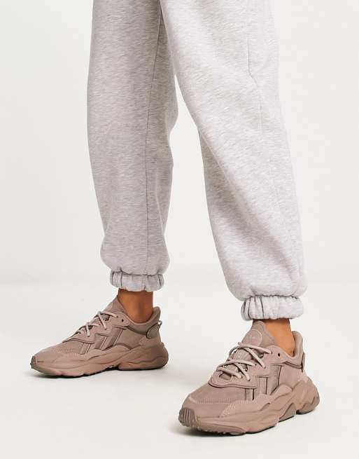 kleermaker Pakistaans Barmhartig adidas Originals - Ozweego - Sneakers in beige | ASOS