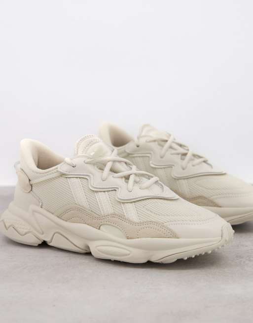 blaas gat Sicilië Bij naam adidas Originals Ozweego sneakers in beige | ASOS