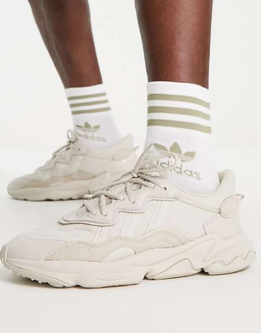 Adidas originals ozweego 2025 sneakers in beige