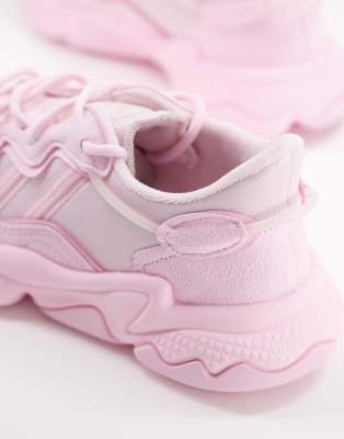 adidas ozweego pink size 4