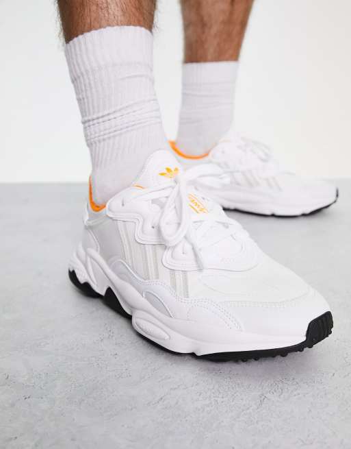 leeftijd Milieuactivist Optimisme adidas Originals Ozweego sneakers in white | ASOS