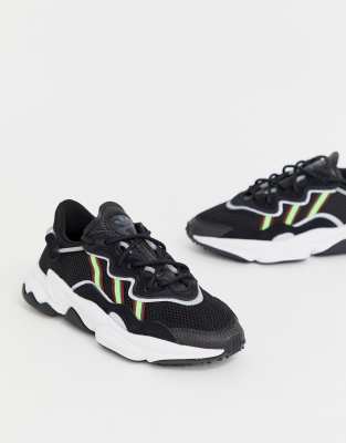 adidas Originals - Ozweego - Sneakers nere e verdi | ASOS