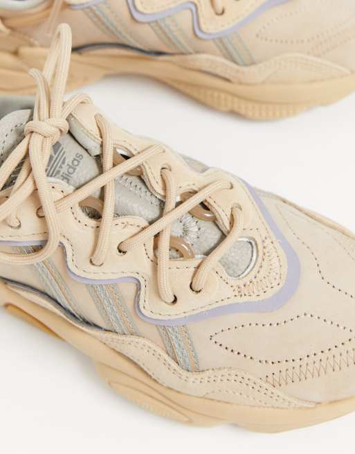 {keywor d} adidas ozweego beige
