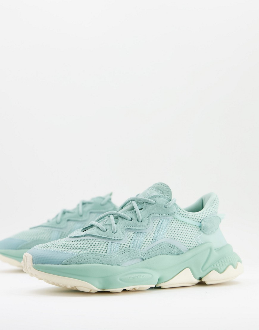 Adidas Originals Ozweego trainers in pale green-Grey